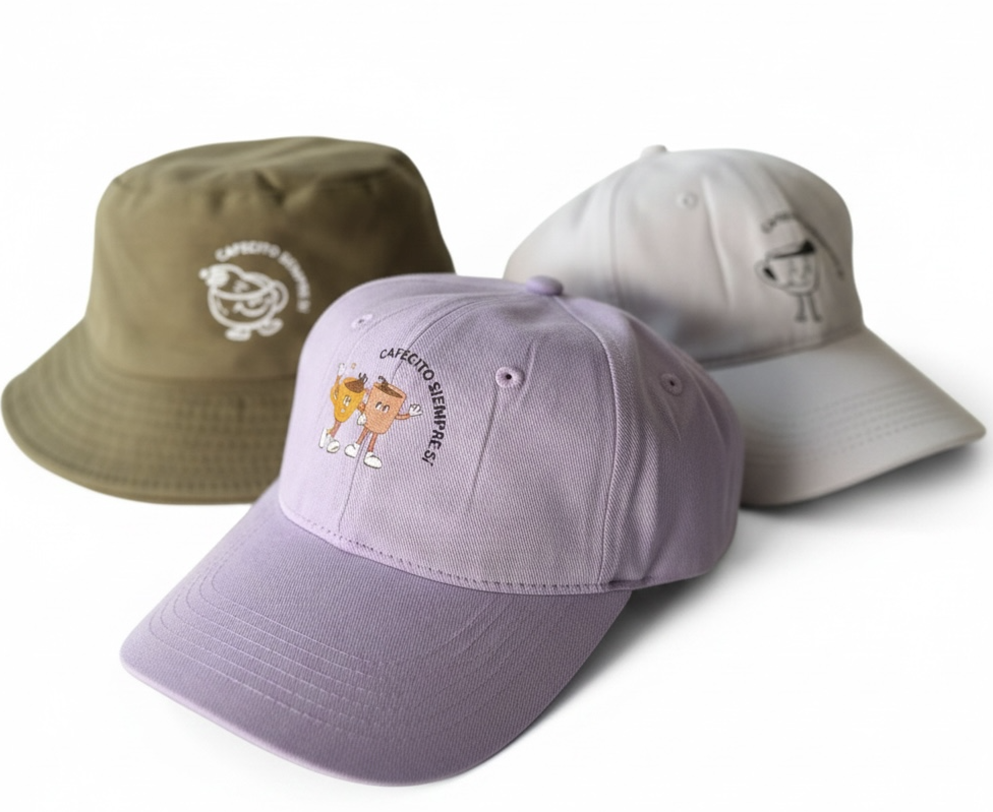 Gorra lila, bucket olivo y gorra gris Cafecito Siempre Sí